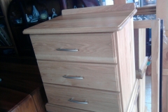 Pedestal 3 draw in oak .48 x .48 x.65 R3500