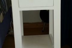 Pedestal draw and shelf tapered sabre leg white .35 x .4 x .6 R2500